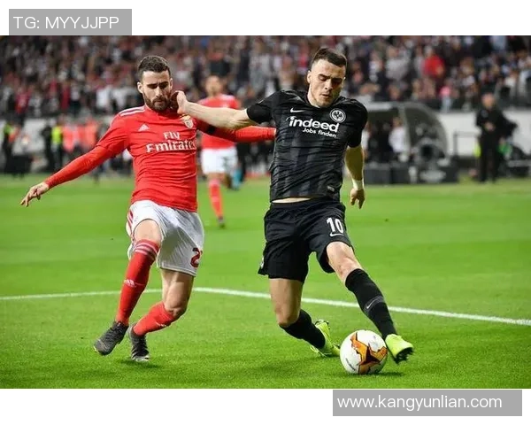 萨尔茨堡与法兰克福激战在即谁将赢得这场欧战对决